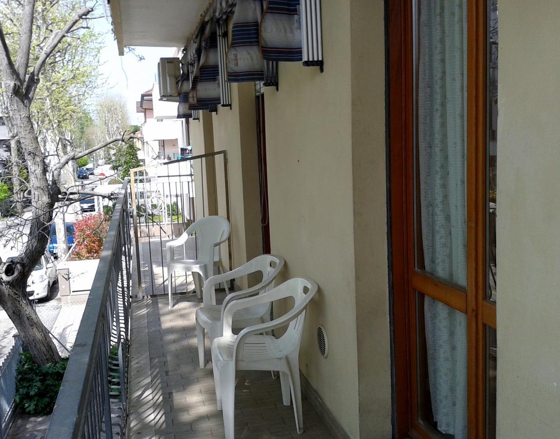 Residence Monaco Appartamenti Rimini Eksteriør billede